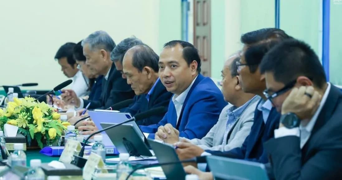 ក្រសួងមុខងារសាធារណៈ និងក្រសួងព័ត៌មាន ជួបពិភាក្សាលើសេចក្តីព្រាងប្រកាសស្តីពីការរៀបចំ និងការប្រព្រឹត្តទៅនៃការិយាល័យចំណុះរចនាសម្ព័ន្ធរបស់ក្រសួងព័ត៌មាន